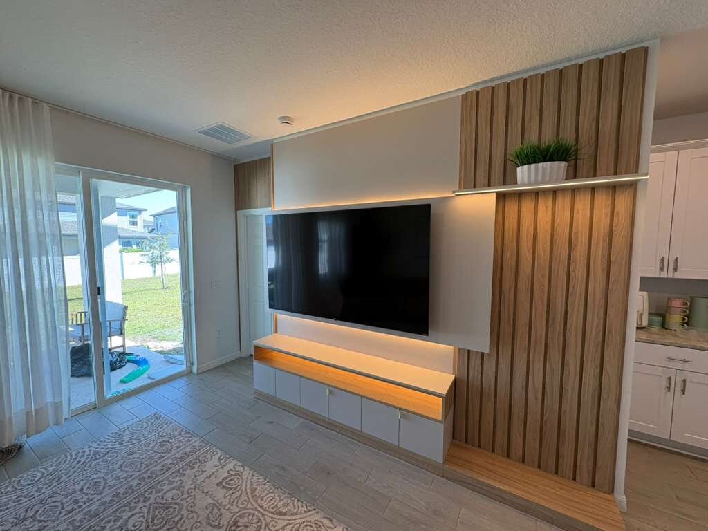 Custom cabinetry composition available through LEGNO partners